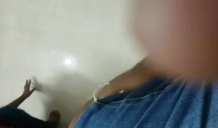 مثير في سن المراهقة مع الثدي الكمال وعروض مقاطع سكس جنس عربي الحمار