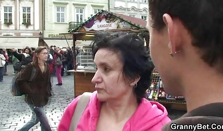 فتاة مع الثدي لطيفة جنس عربى ساخن الحلو شعر كس