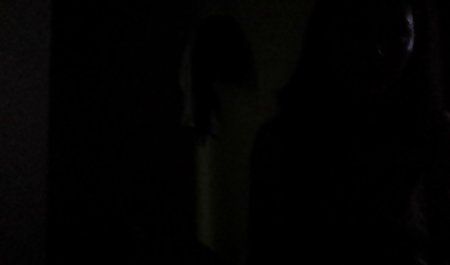 فالنتينا نابي يحصل على وجه جنس ورعان عرب ضخم