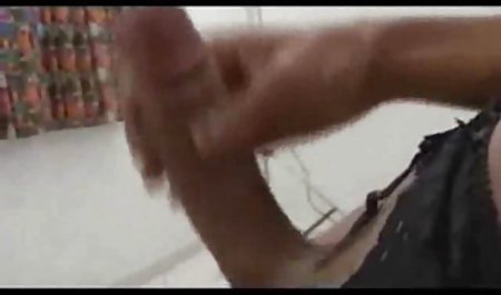 مثير جين الخطر ، موقع الجنس العربي ويحاول على الكعب العالي في الهواء الطلق ، ويظهر الطول